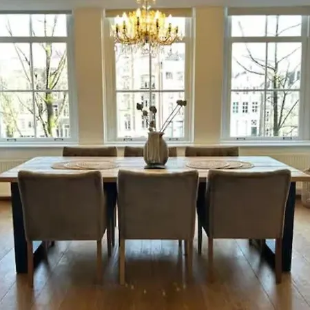 Prachtig Singel Canal House アムステルダム